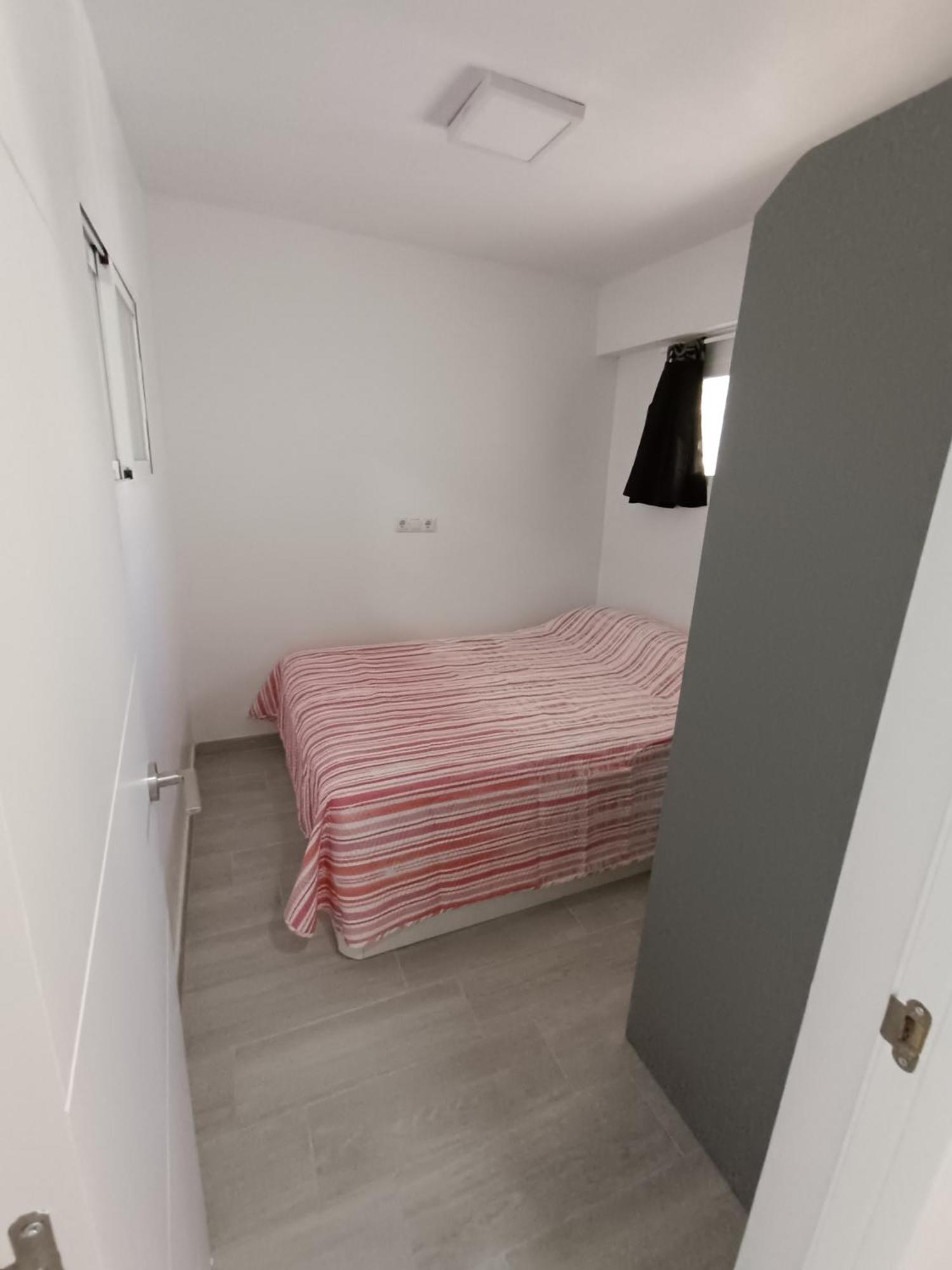 Maravilloso Apartamento Atico Primera Linea Lateral Playa San Antonio 库列拉 外观 照片